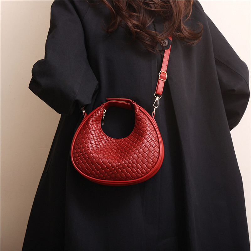 Spring New Fashionable, Simple, Leisure, Commuting, Western Style Crescent Bag, Handheld, Single Cross Shoulder, Women's Bag