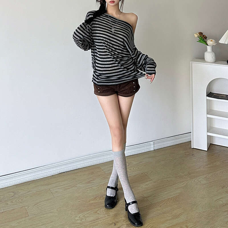 Wind 2024 Autumn New Women's Commuter Unique Cut Slant Neck Off Shoulder Striped Long Sleeve Top