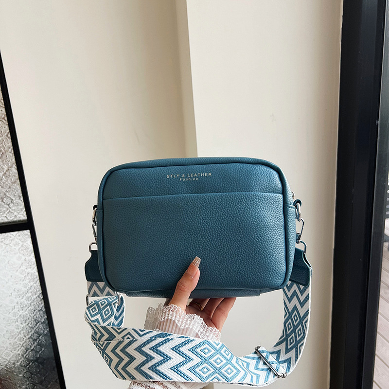 Cross Border New Women's Bag With Wide Shoulder Straps Fashionable And Simple Casual Single Shoulder Crossbody Bag Solid Color PU Small Square Ba