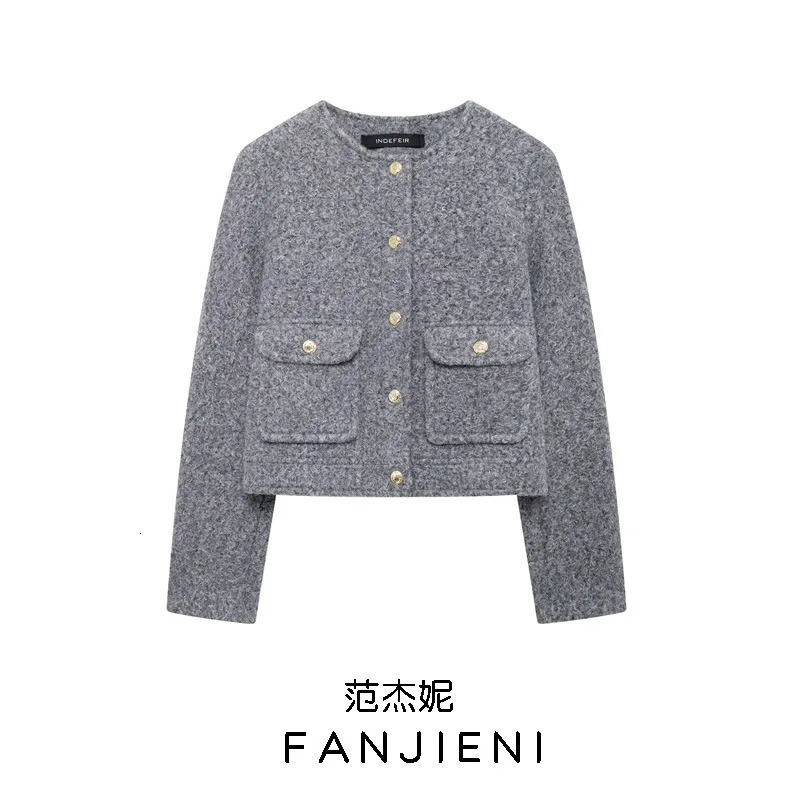 Womens Pearl Leather Round Neck Long Sleeved Short Jacket 241129