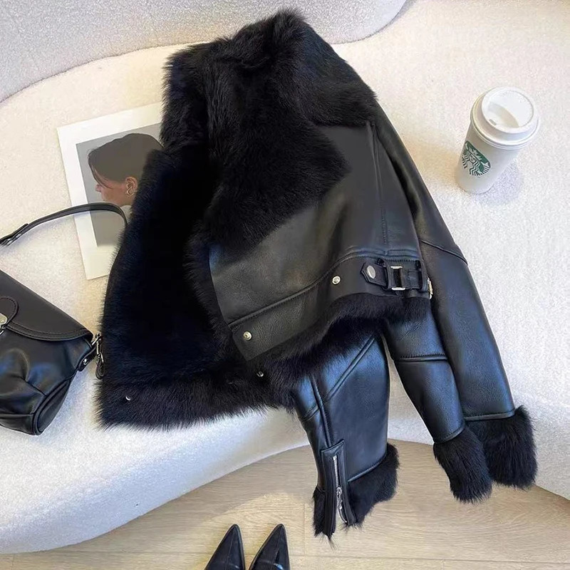 Winter Women Streetwear Faux Lamb Leather Fur Short Jacket with Belt Moto Biker Thick Warm Sheepskin Coat Outwear 241129