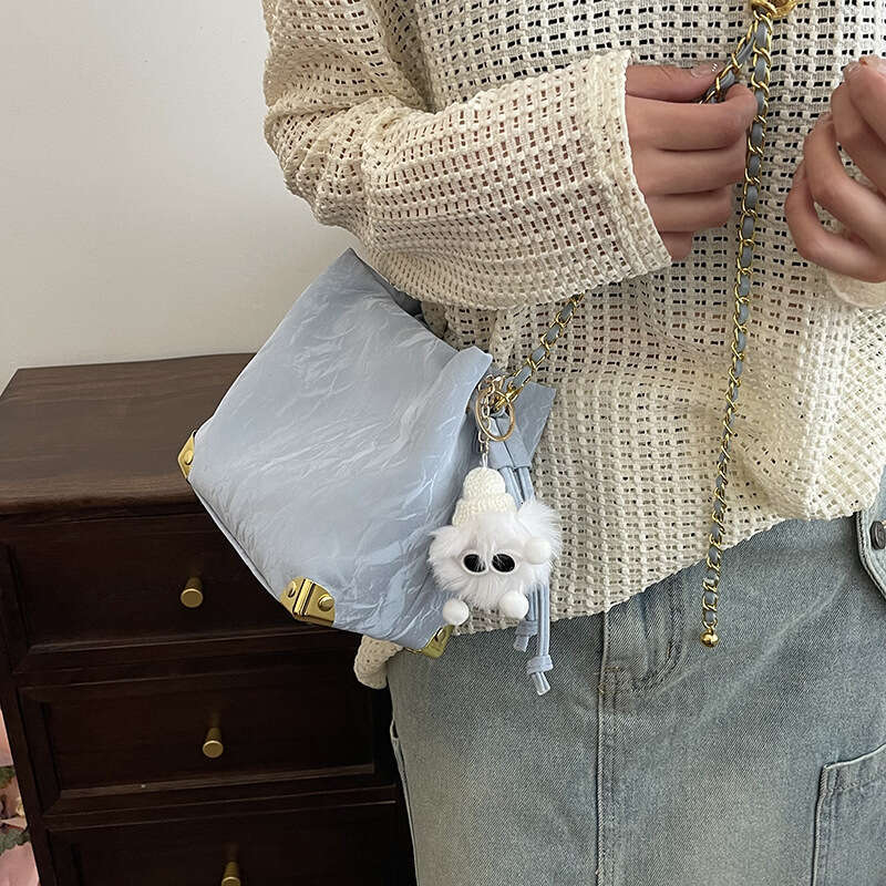 Korean Version Popular Bucket Bag, Women's New Fashionable Casual Chain Crossbody, Niche Drawstring, Underarm B2