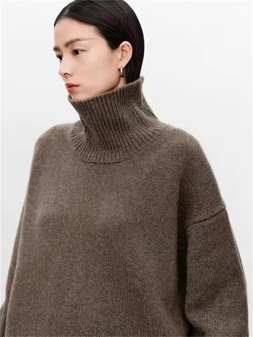 Thick turtle neck 100% pure cashmere sweater for women loose and lazy knit silhouette sweater European product 241128