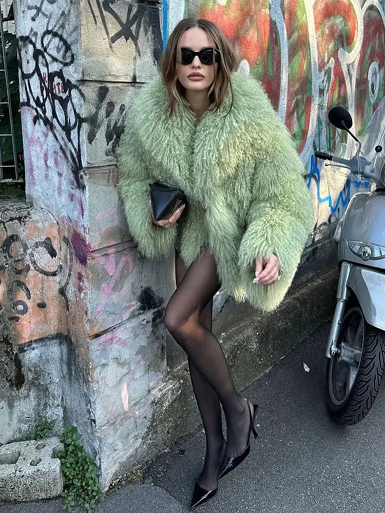 Oversize Green Faux Fur Short Jacket Coat Women Warm Thickened Fluffy Loose Long Sleeve Cardigan 2024 Winter Lady Street Outwear 241121Z