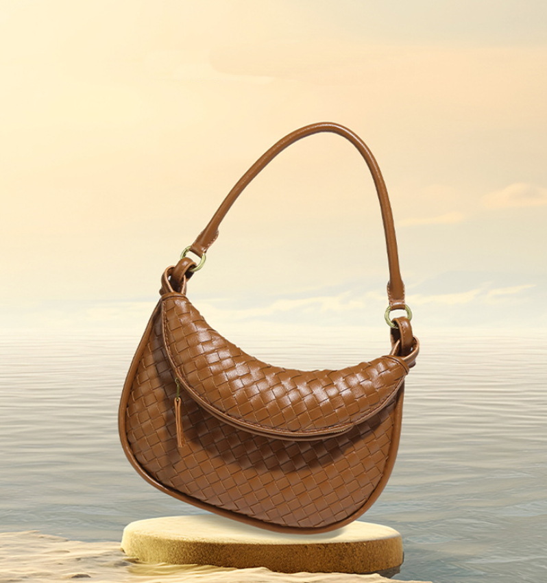 Autumn New Designer Bag Woven Handbag High Quality PU Leather Solid Color bves Crossbody Handbag Hobo Bag Womens Fashion Woven Crescent Bag Luxury Underarm Bag