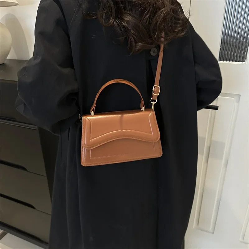 Sling Women Fashion Shoulder Bags Trend PU Leather Texture Messenger Handbags Solid Leisure Stylish Crossbody for Girls 241128