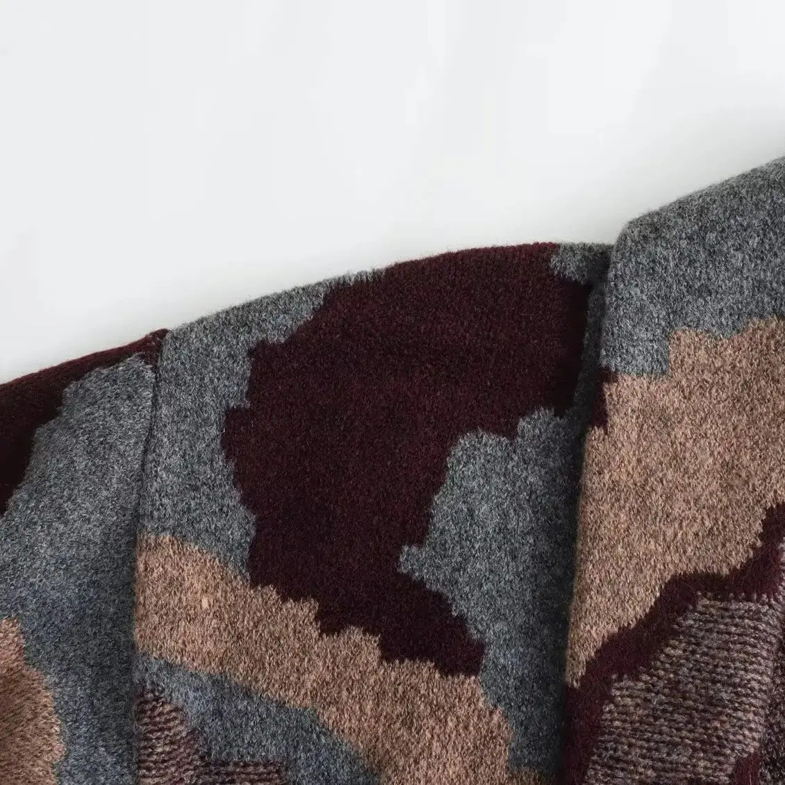 Elegant Jacquard Knitted For Women Lapel Long Sleeves Pockets Cardigan Coat Female Street Shawl Overcoat 2756/105