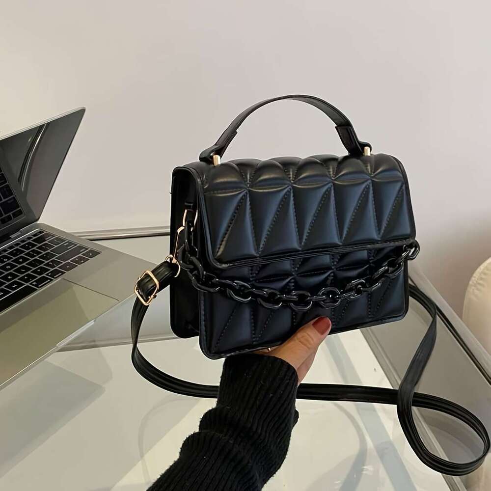 Trendy Square-Shaped Crossbody Handbag Fashionable PU Leather, Chain Decor, Flap Closure, Spacious Interior - Stylish and Versatile Casual Purse for W