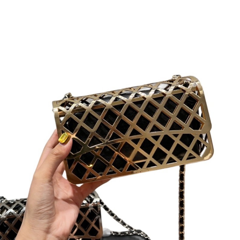 Fashion Designer Metal Hollow Out Mini Chain Shoulder Bag Crossbody Bags Purse Luxury Bag 22094 about 18cm