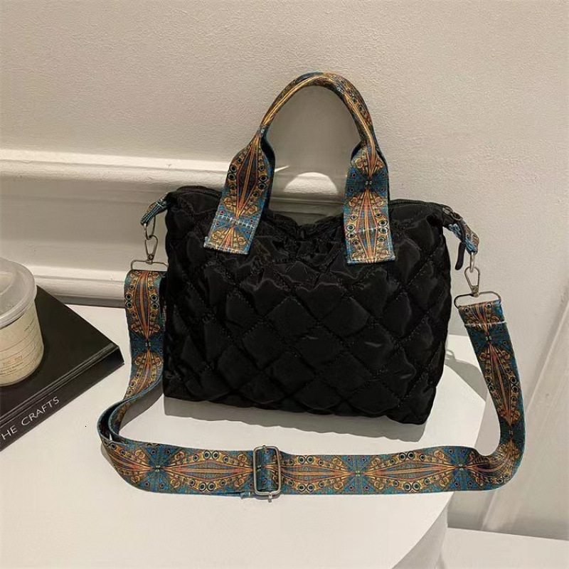 Trendy Bags Handbags Women Crossbody Handbag Bag Quilted Puffy Handbag Down Cotton Padded Wide Shoulder Belt Shoulder Bag Designer