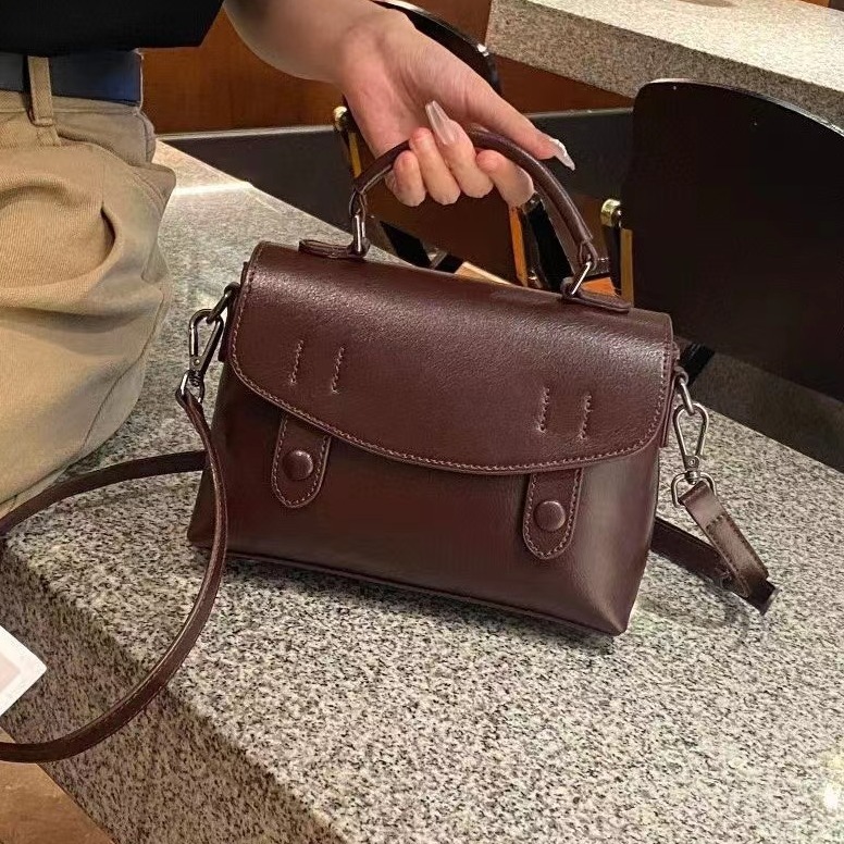 The Retro Leather Messenger Bag Women's Small Square Bag New Texture Cowhide Women's Bag Single Shoulde Designer Bags Handbags Women