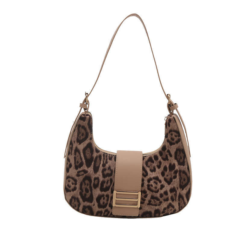 Super popular niche leopard print bag for women 2024 new autumn and winter fashion versatile crossbody bag, single shoulder armpit handbag