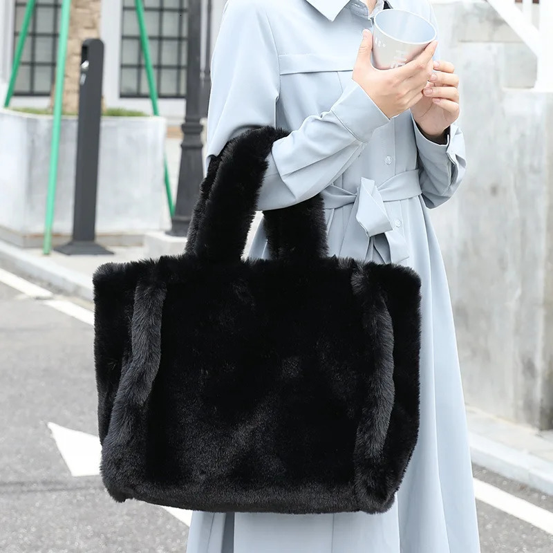 Fashionable large handbag y faux fur womens handbag er womens handbag fluffy soft plush shopping bag warm winter Sac 241122