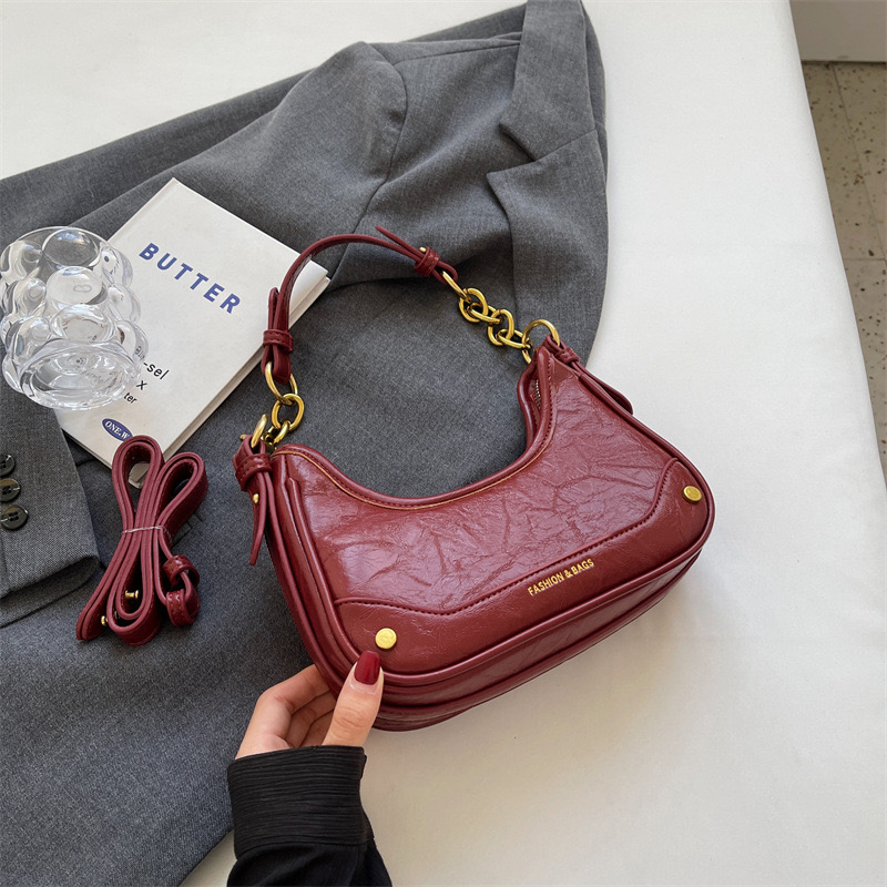 2024 new niche underarm spicy girl New style chain, single shoulder crossbody bag, women's fashionable texture dumpg bag
