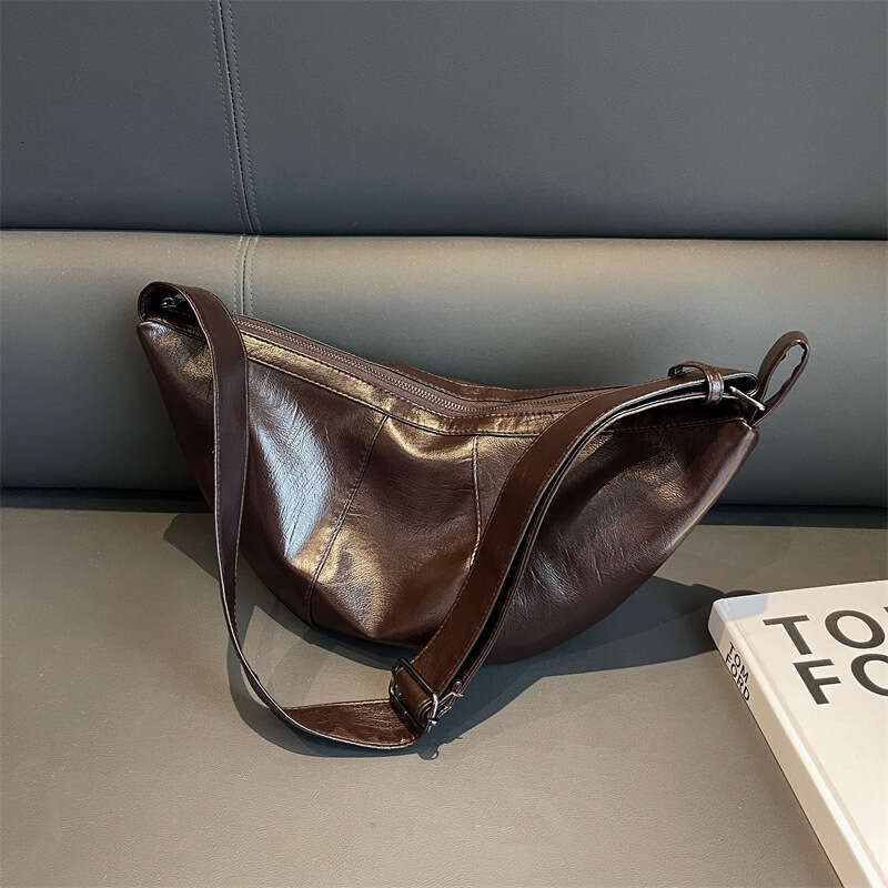 New Korean Style Popular Dumpgs For Women, Versatile Crossbody Fashion, Single Shoulder , Horn Quality Classic B1