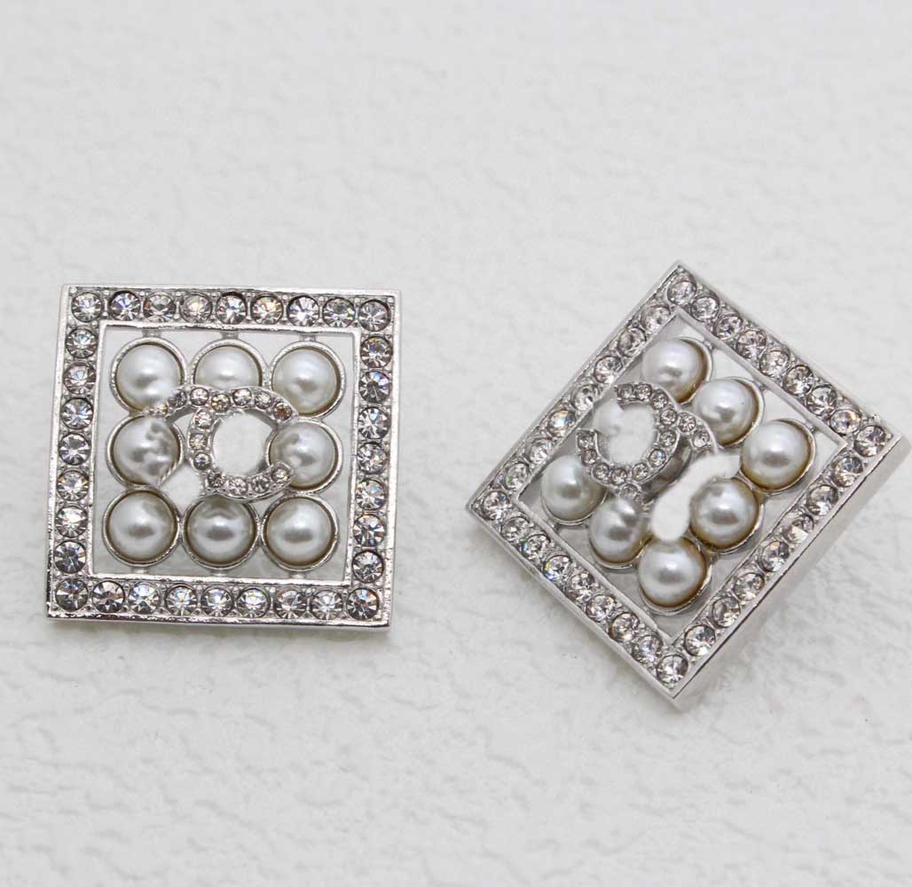 2024 Luxury quality charm square shape stud earring brooch with diamond and white nature shell beads in silver plated have stamp box PS3524B