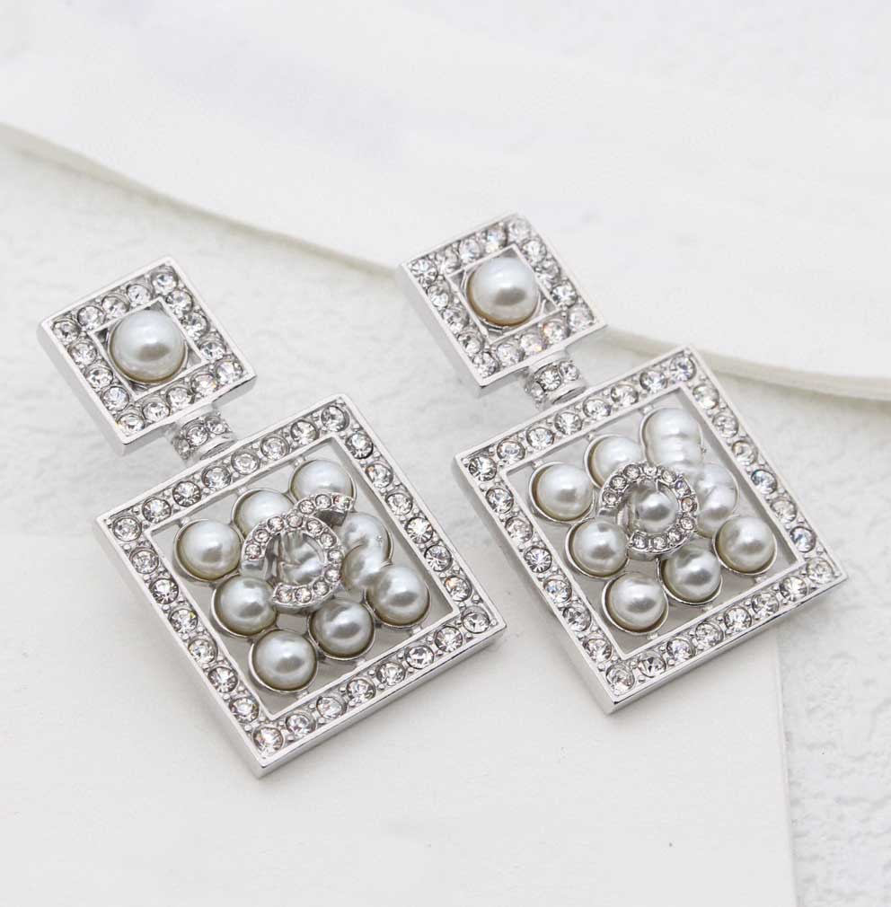 2024 Luxury quality charm square shape stud earring brooch with diamond and white nature shell beads in silver plated have stamp box PS3524B