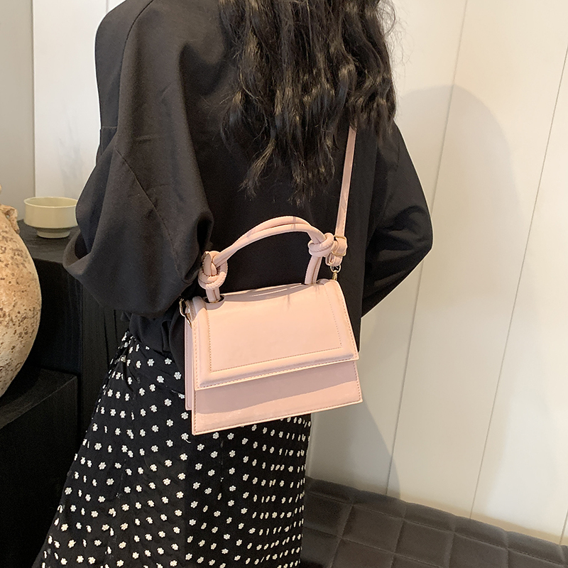 A Stylish Solid Color PU Material Women's Shoulder Bag Handbag, A Variety Oron Colors, Delicate And Small, New