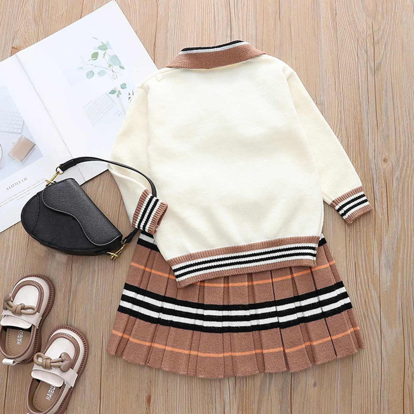 Clothing Sets Newly born cute woman toddler little girl long sleeved knitted sweater plain weave leather goods school style childrens activity clothi 
