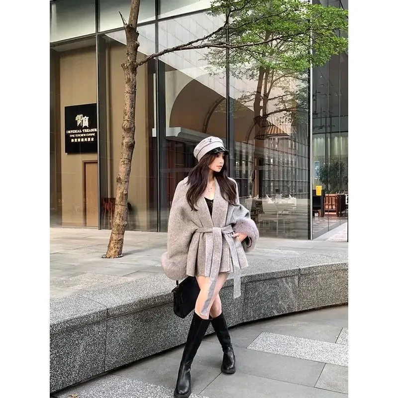 Korean Fashion Black Strapped Woolen Coat Women Clothing Spring and Autumn Loose Premium Splicing Hairy Sleeve Winter Coats 241129