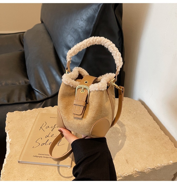 Crossbody Bags Women Shoulder Bag Casual Retro Plush Bag Versatile Plush Designer Bags Purse And Handbags