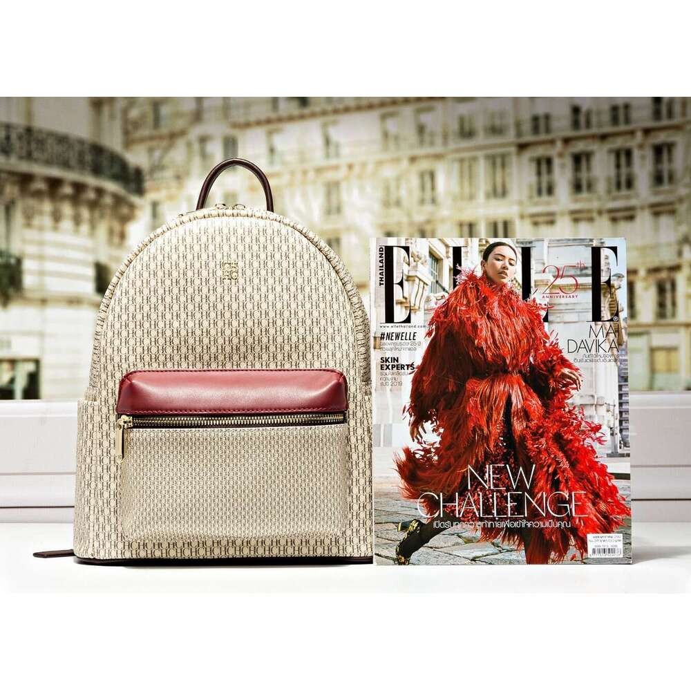 New lightweight leather material backpack, high-value waterproof, suitable for women's commuting and leisure bags, women's large capacity ba