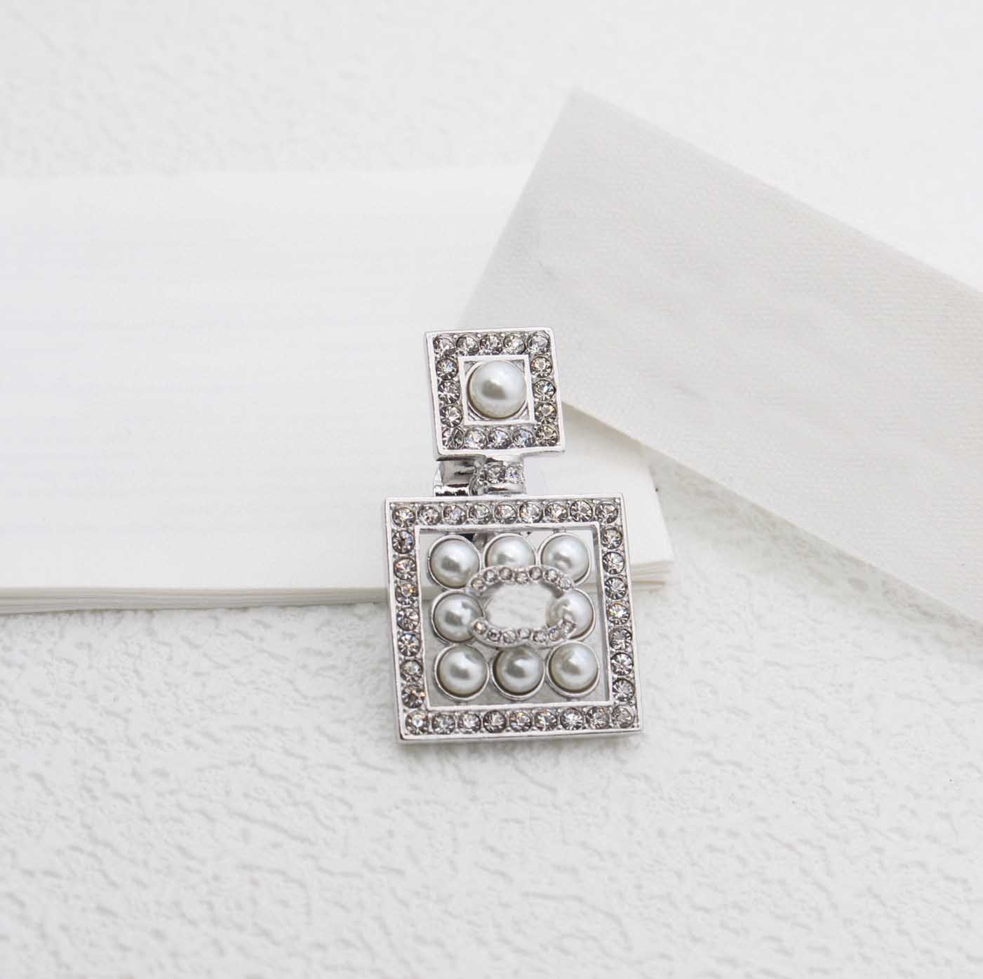2024 Luxury quality charm square shape stud earring brooch with diamond and white nature shell beads in silver plated have stamp box PS3524B