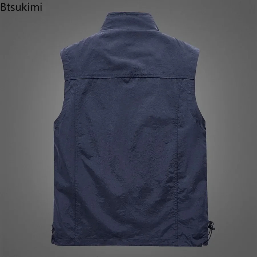 2025 Mens Lightweight Outdoor Vest Work Hiking Fishing Po Travel Men Running Sports Sleeveless Coats Mesh Waistcoat 241129