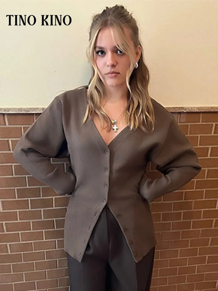 Casual knitted V-neck ultra-thin cardigan womens solid long sleeved single chest sweater autumn elegant womens comfortable knit 241127