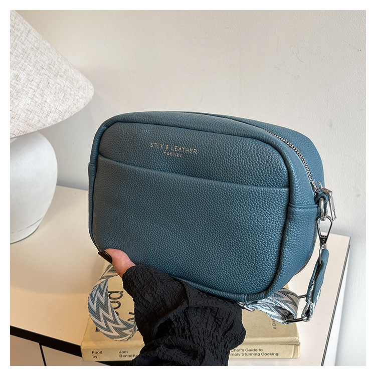 Cross Border New Women's Bag With Wide Shoulder Straps Fashionable And Simple Casual Single Shoulder Crossbody Bag Solid Color PU Small Square Ba