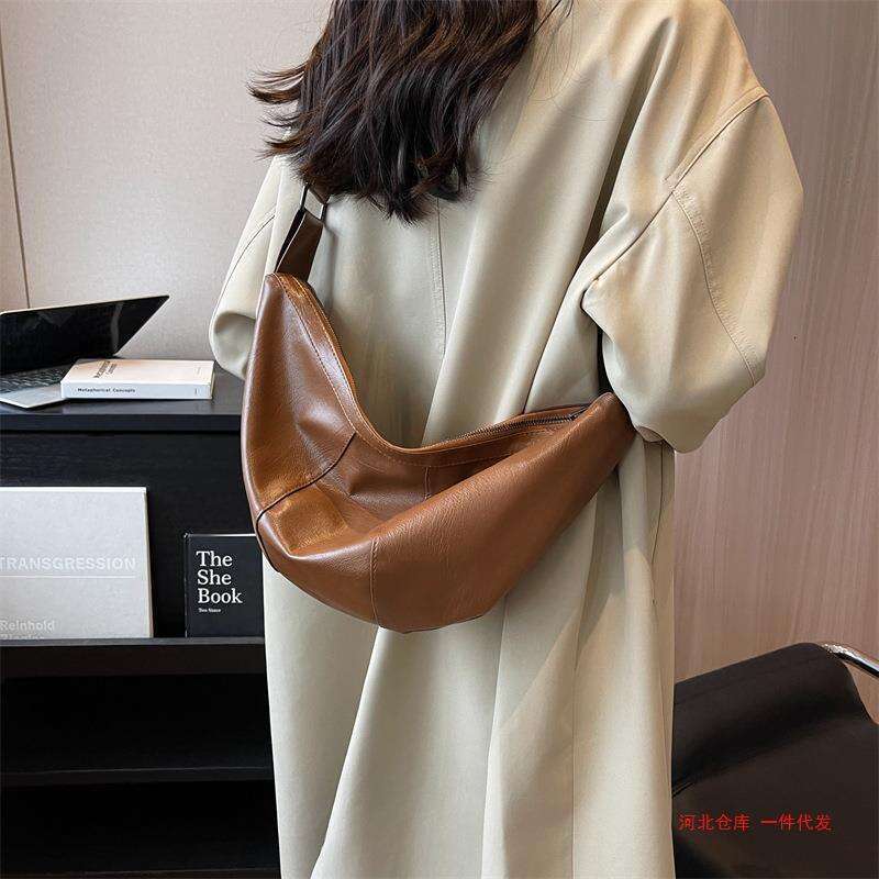 New Korean Style Popular Dumpgs For Women, Versatile Crossbody Fashion, Single Shoulder , Horn Quality Classic B1