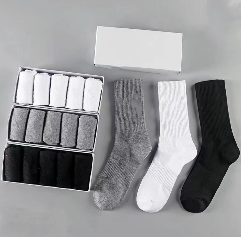 Designer socks for men women girls sports long white socks Basketball chaussettes calze 5 pairs 1 box 100%pure cotton Letter Breathable Stockings Mix colour