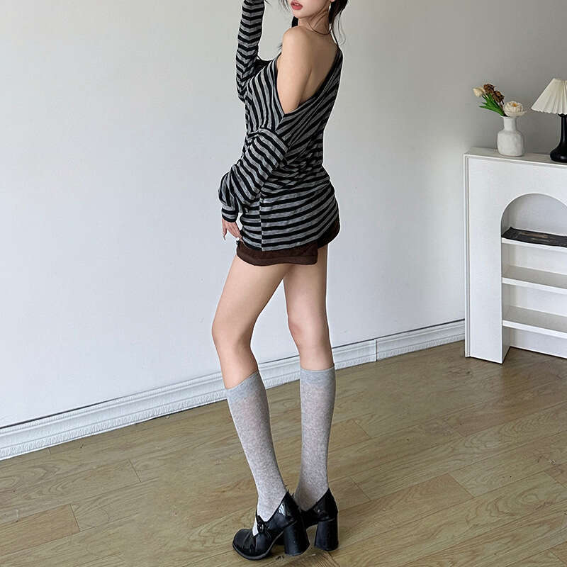 Wind 2024 Autumn New Women's Commuter Unique Cut Slant Neck Off Shoulder Striped Long Sleeve Top