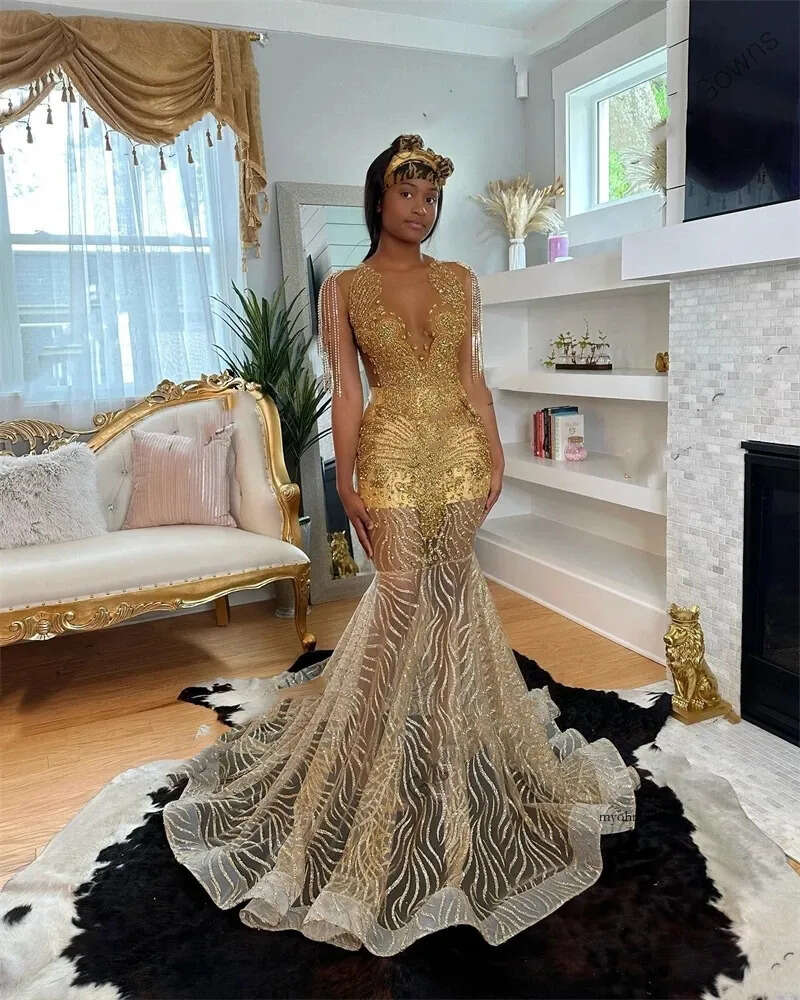 Gold O Neck Long Prom Dress For Black Girls 2024 Beaded Crystal Birthday Party Dresses Evening Gowns Tassel Robe De Bal 0431