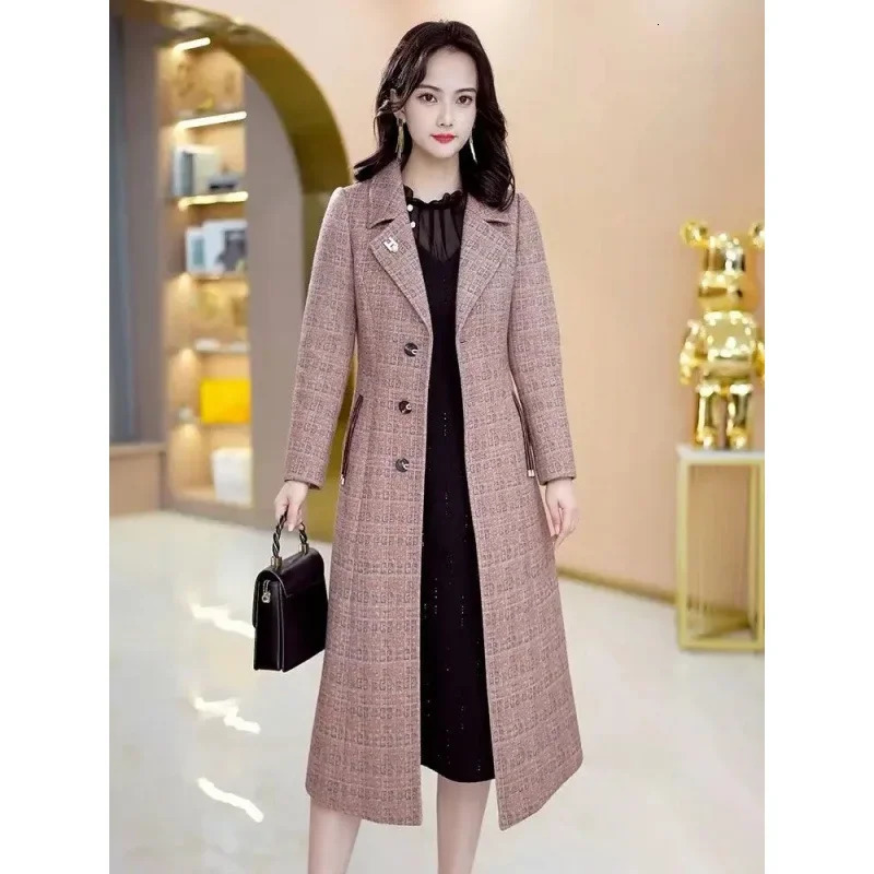Elegant Slimming MiddleLength Woolen Jacket For Women Arrival 2024 AutumnWinter Fashionable Stylish AgeReducing Overcoat 241129