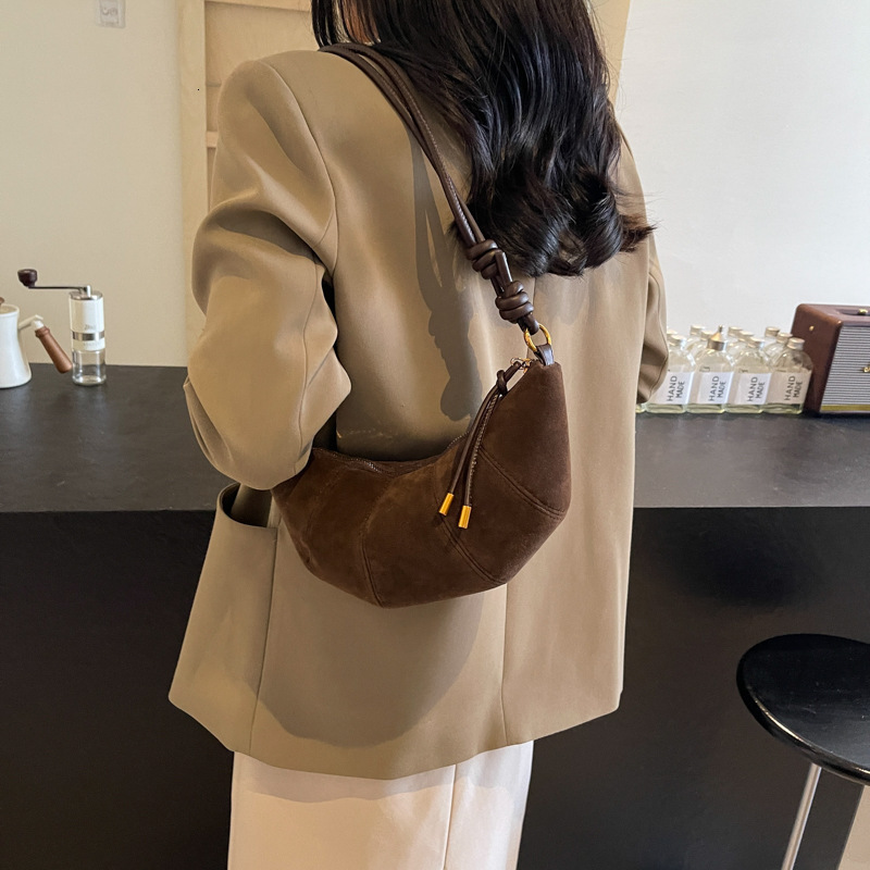 High End Handbag For Bags Handbags Women Autumn And Winter, New Fashionable Crossbody Cow Horn Bag, Dumpling Bag Designer