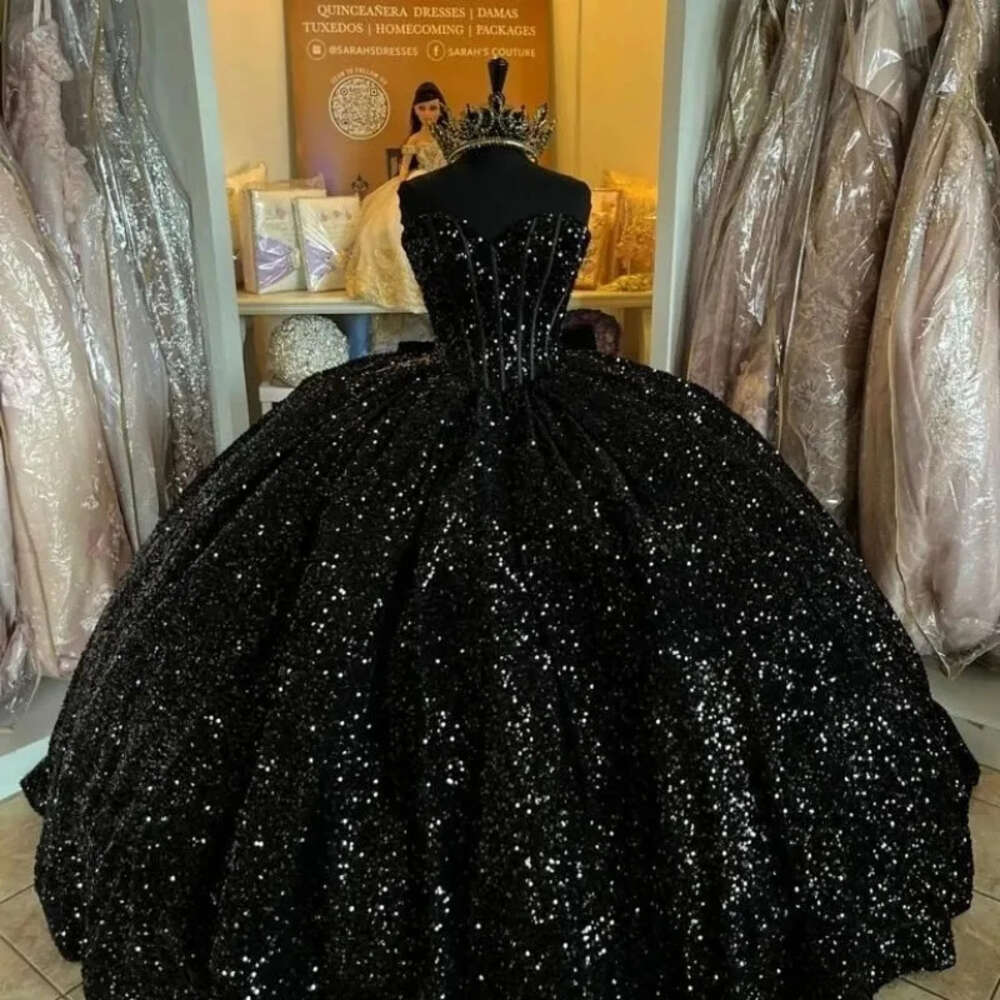 2024 Black Shiny Sweetheart Quinceanera Dresses Off Shoulder Sequined Beads Chapel Train Corset Prom Vestido De Debutante 15 0431