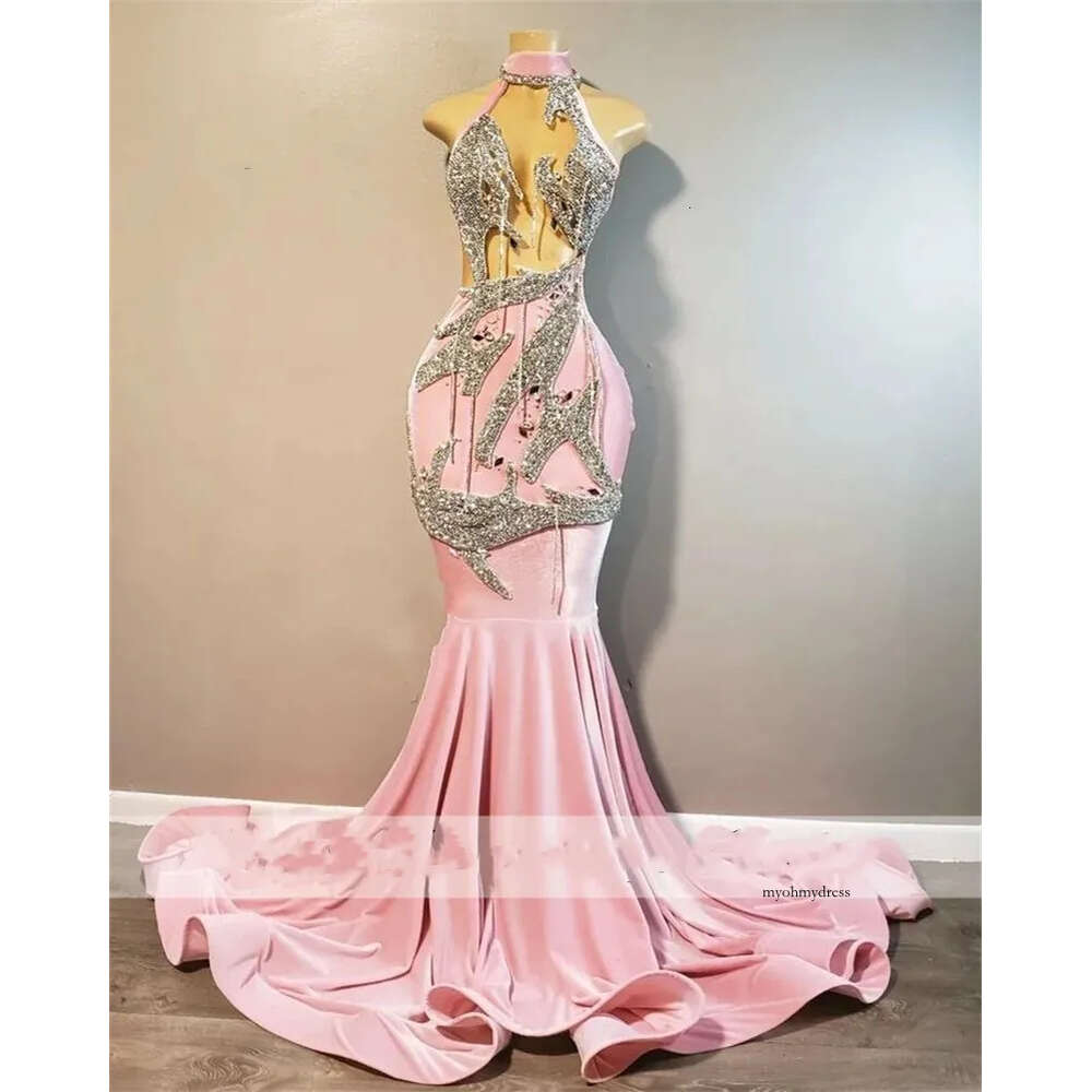 Gorgeous 2024 Pink Dresses Mermaid Halter Style Sparkly Sier Crystals Rhinestones Tassels Gown Black Girls Prom Party 0431
