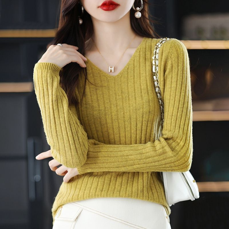 New autumn and winter V-neck pullover sweater with long sleeves and knitted bottom for women's designer versatile inner shirt top, winter sweater