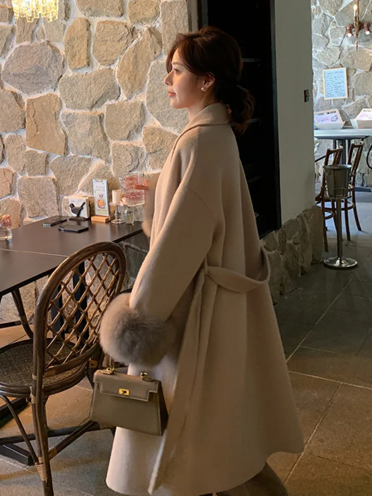 BJTZ 2024 Autumnwinter Doublesided Cashmere Coat Womens Long Detachable Fur Sleeve Woolen Fashion Temperament 241129