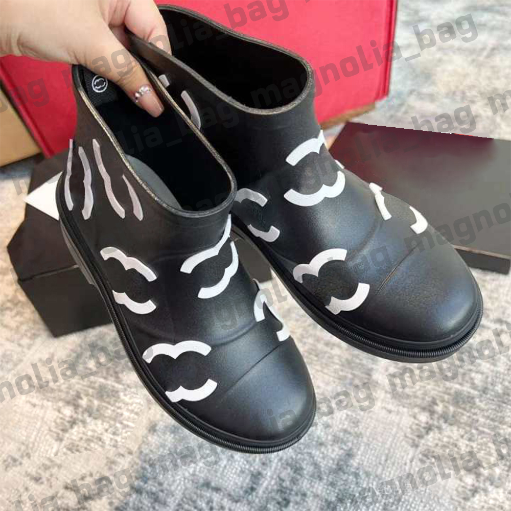 Boots Designer Rain Chaussures Femmes Slip-on Round Toe Bootes de la cheville