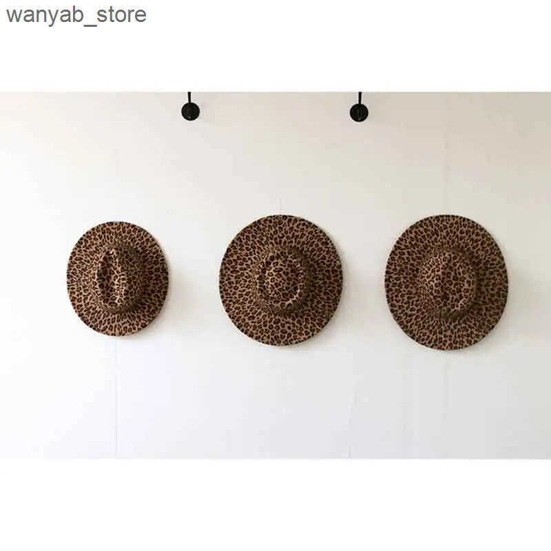 Wide Brim Hats Bucket Hats 2022 New Fedoras Hats For Men Unisex Bowler Hats Tuo-toned Leopard Belt Fashion Ladies Hat Fedoras Jazz Cap 9.5CM Brim L240