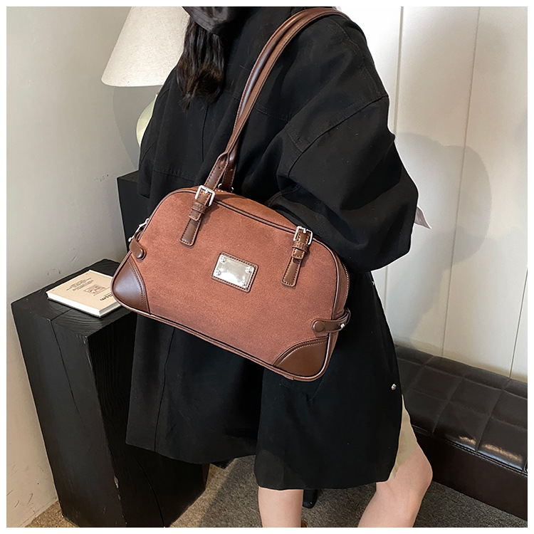 This Year's Popular Large Capacity Autumn/winter New Frosted Women's Single Shoulder Pillow Bag Designer Bags Handbags Women