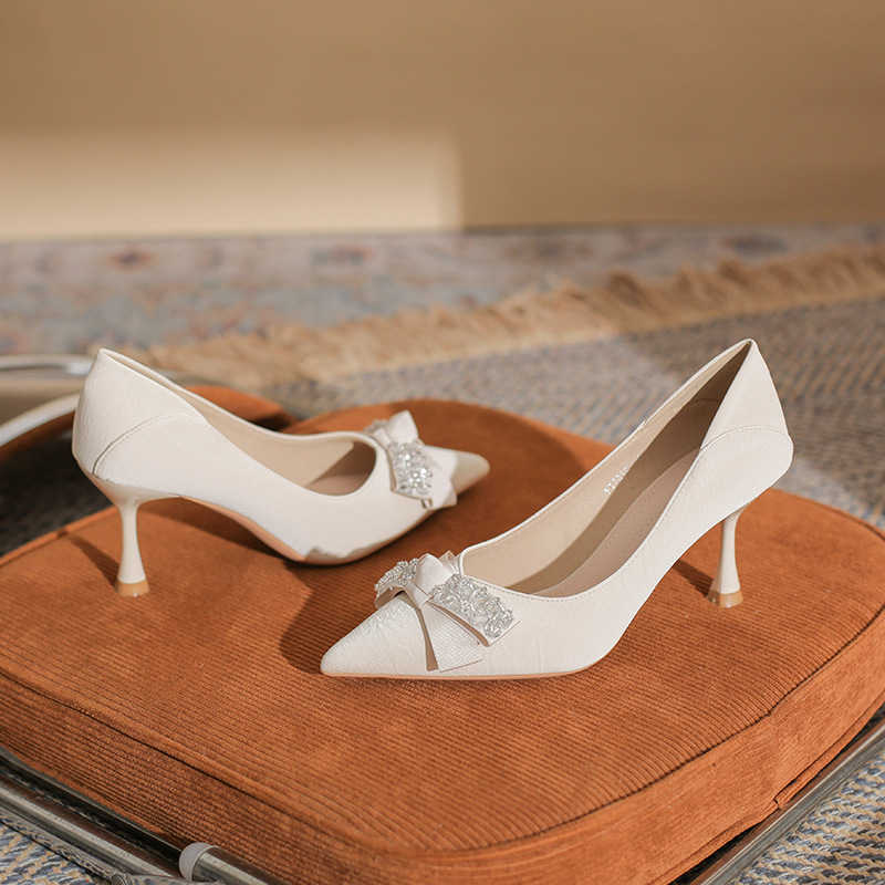 niche design slim heel pointed shallow mouth versatile womens high heeled single shoes comfortable mid heeled womens shoes