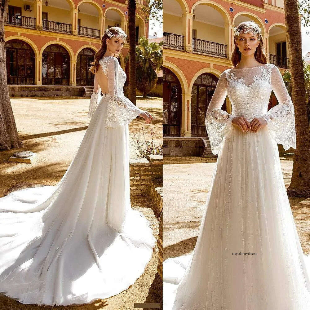 Bohemian A Line Dresses Bell Long Sleeves Lace Appliques Hollow Back Court Train Beach Wedding Dress Bridal Gowns Boho Vestidos