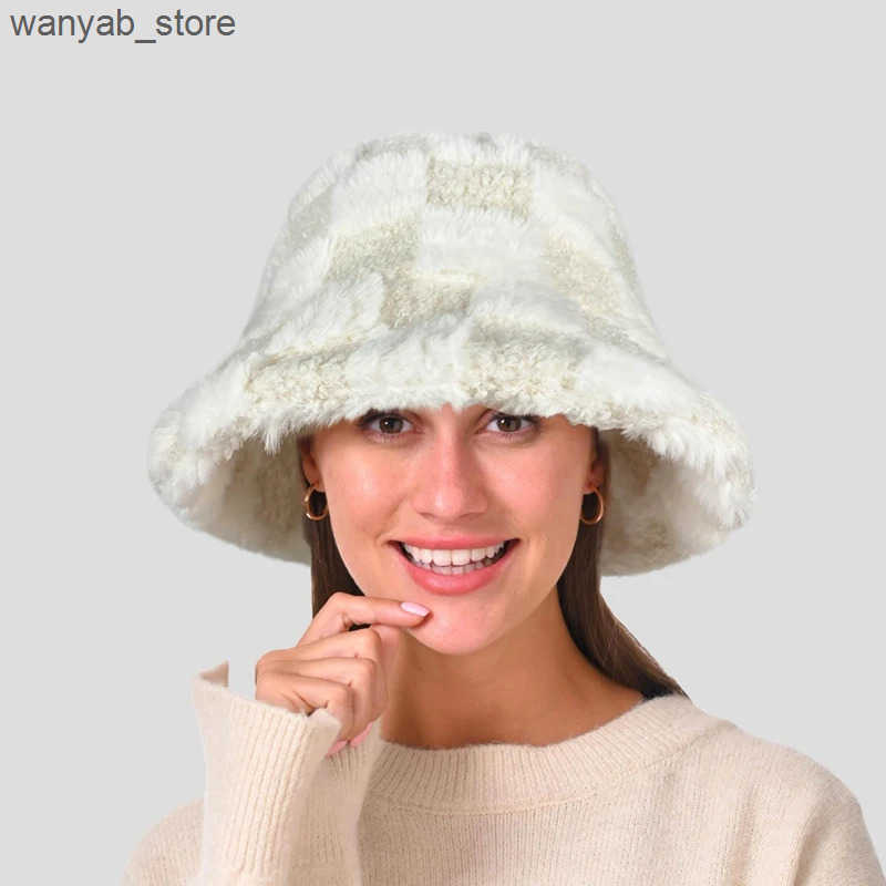 Wide Brim Hats Bucket NEW-Checkered Hat Plush Adjustable Furry Warm Fisherman For Men Women Winter Spring L240910