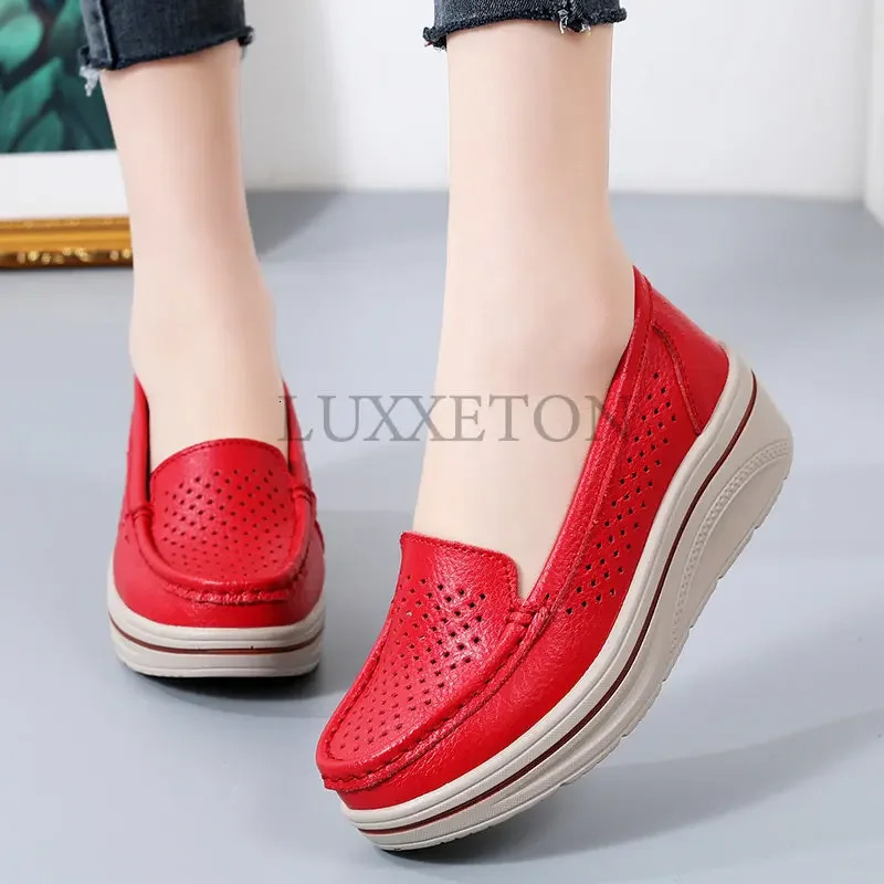Womans Casual Shoes Leather Hollow Flat Loafers Slip on Ladies Moccasins Breathable Women Platform Sneakers Zapatos Mujer 241126