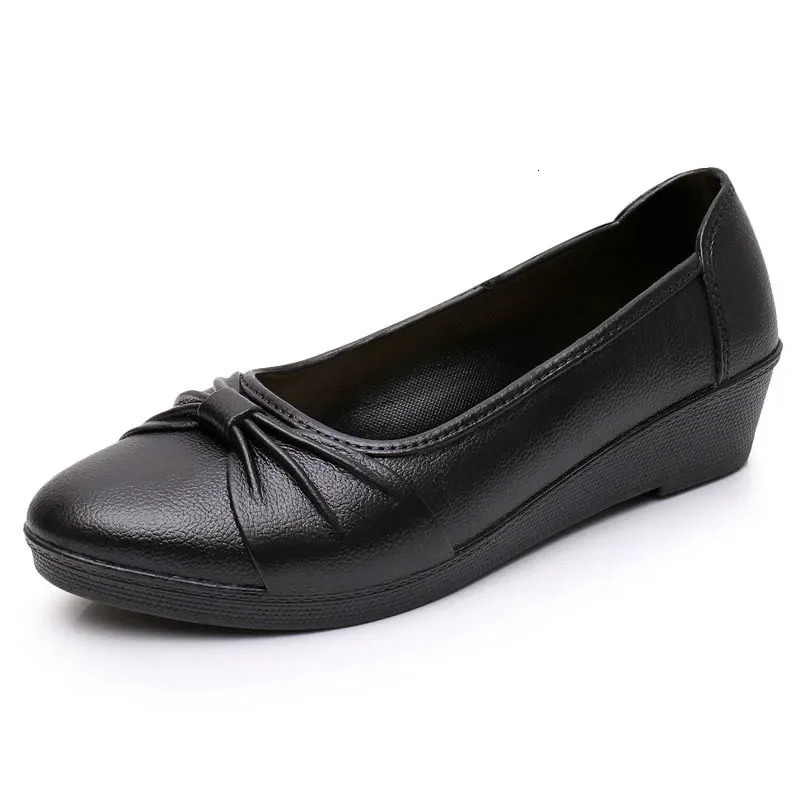 Women Cute Light Weight High Quality Waterproof Rubber Rain Shoes Lady Casual Kitchen el Work Loafers Black Flats A251 241126