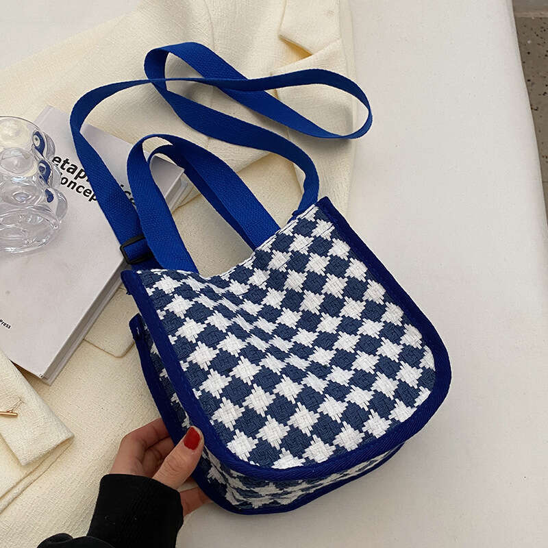 Japanese Dia Grid Canvas Crossbody Bag Women, New Korean Version Ins, Versatile Single Shoulder Handbag For Students Going Out, Fashionable Quality Cl