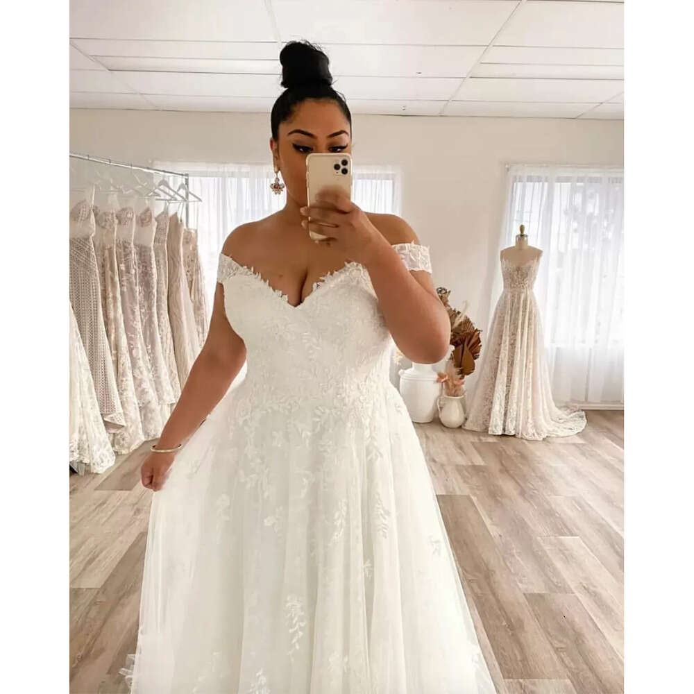 Size A Dress Plus Wedding Line Off The Shoulder Lace Big Bridal Gowns Appliques Zip Back Gorgeous Lady Marriage Dresses White Ivory ppliques es
